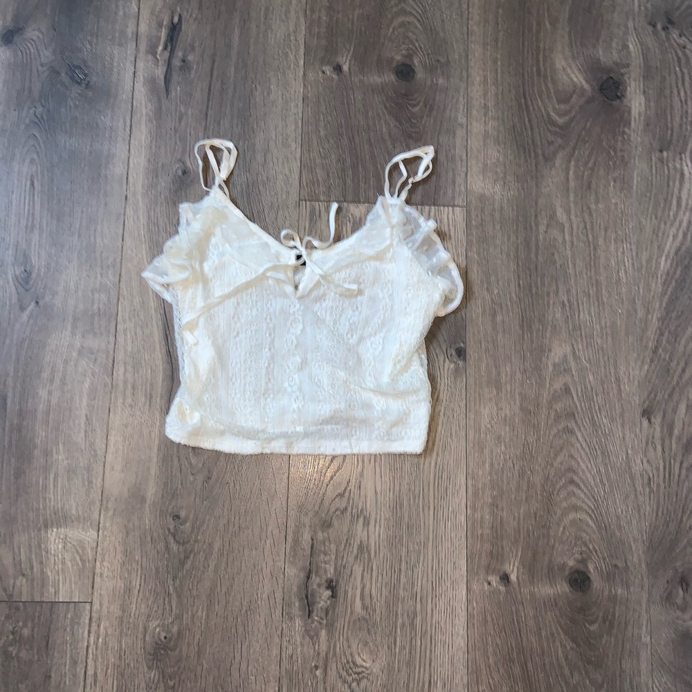 Kendall and Kylie white top